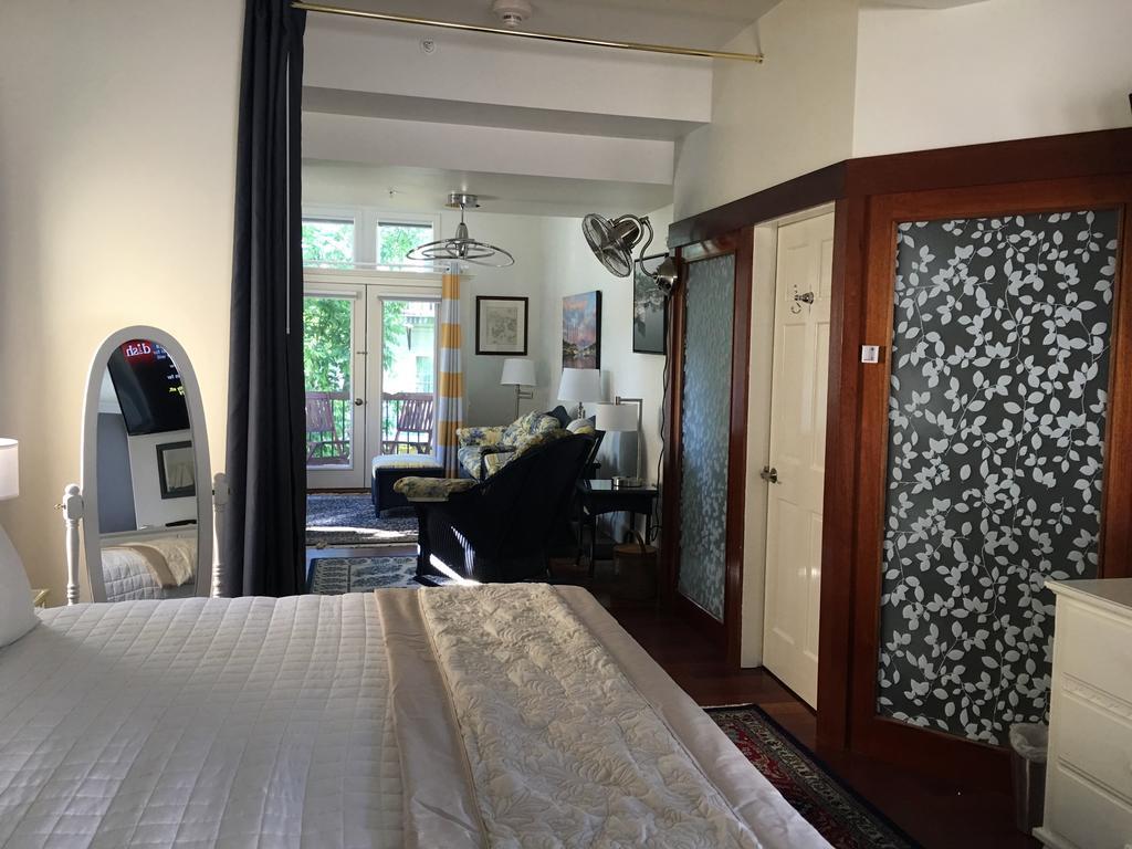 Camden Riverhouse Hotel And Inn Экстерьер фото